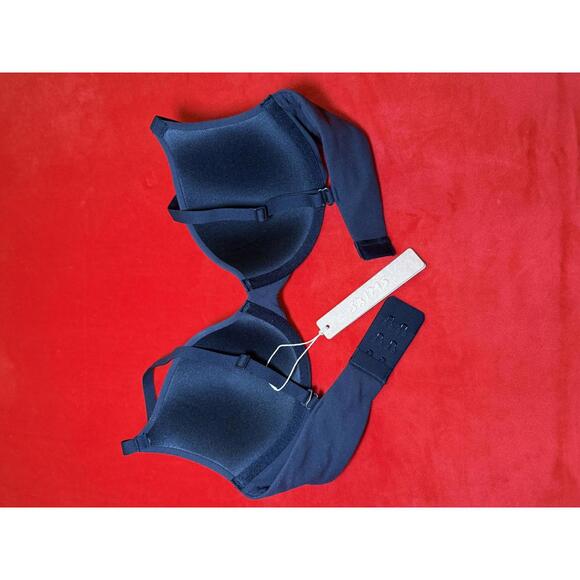 Skims Fits Everybody T Shirt Bra Color ONYX Size 32B - Picture 2 of 3